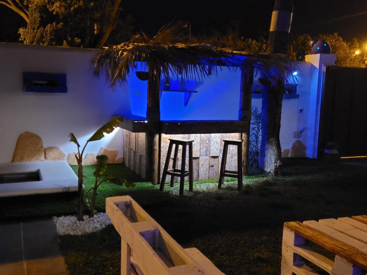 Gatu Premium Villa Lurberri Piscina Privada, 4 Dormitorios, 2 Banos, Parking , Jardines, " Preferente Mayores De 25 Anos Y Familias " In Y Barbacoa Chiclana de la Frontera Exterior photo