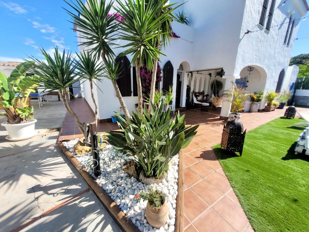 Gatu Premium Villa Lurberri Piscina Privada, 4 Dormitorios, 2 Banos, Parking , Jardines, " Preferente Mayores De 25 Anos Y Familias " In Y Barbacoa Chiclana de la Frontera Exterior photo