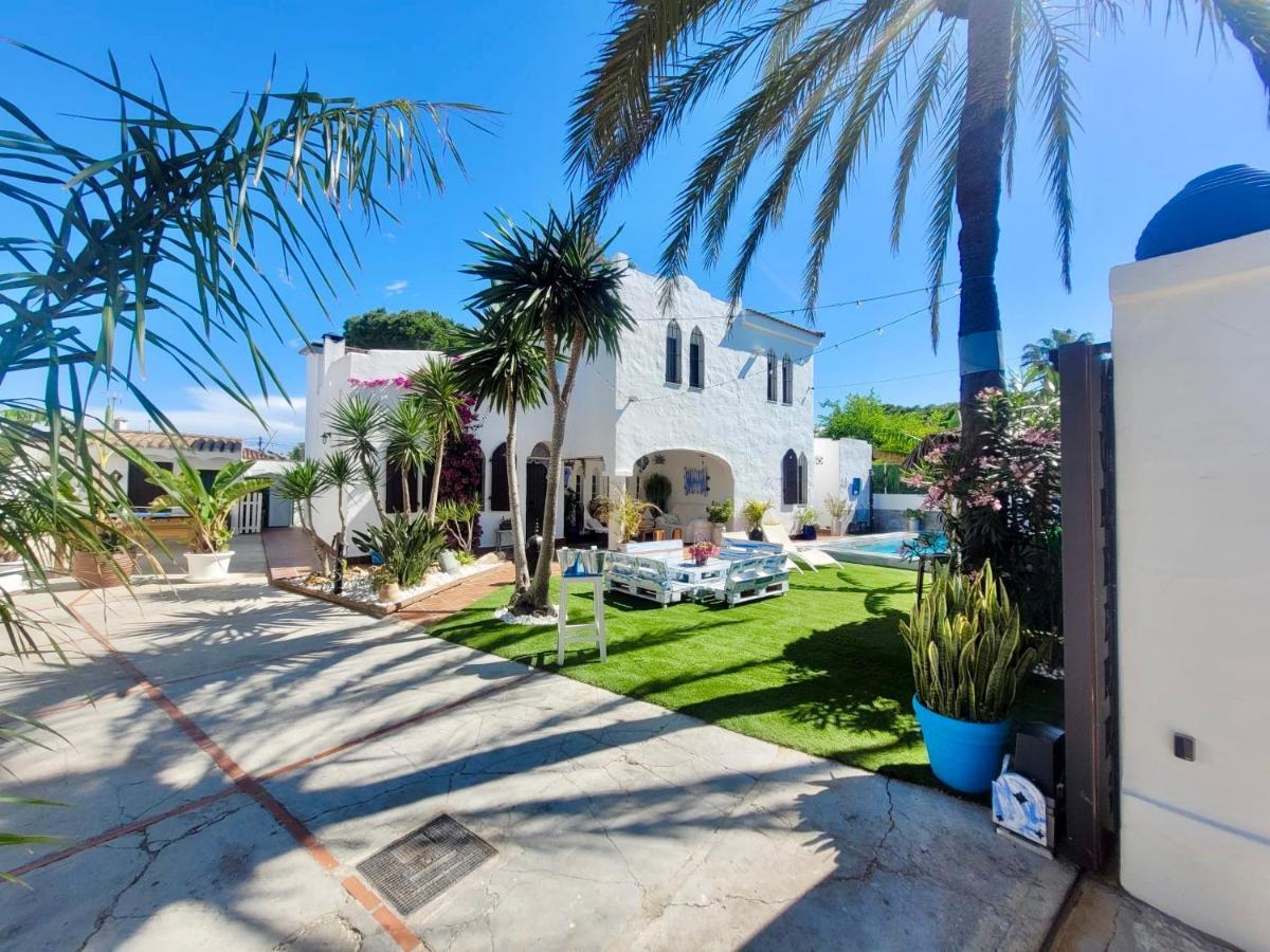 Gatu Premium Villa Lurberri Piscina Privada, 4 Dormitorios, 2 Banos, Parking , Jardines, " Preferente Mayores De 25 Anos Y Familias " In Y Barbacoa Chiclana de la Frontera Exterior photo
