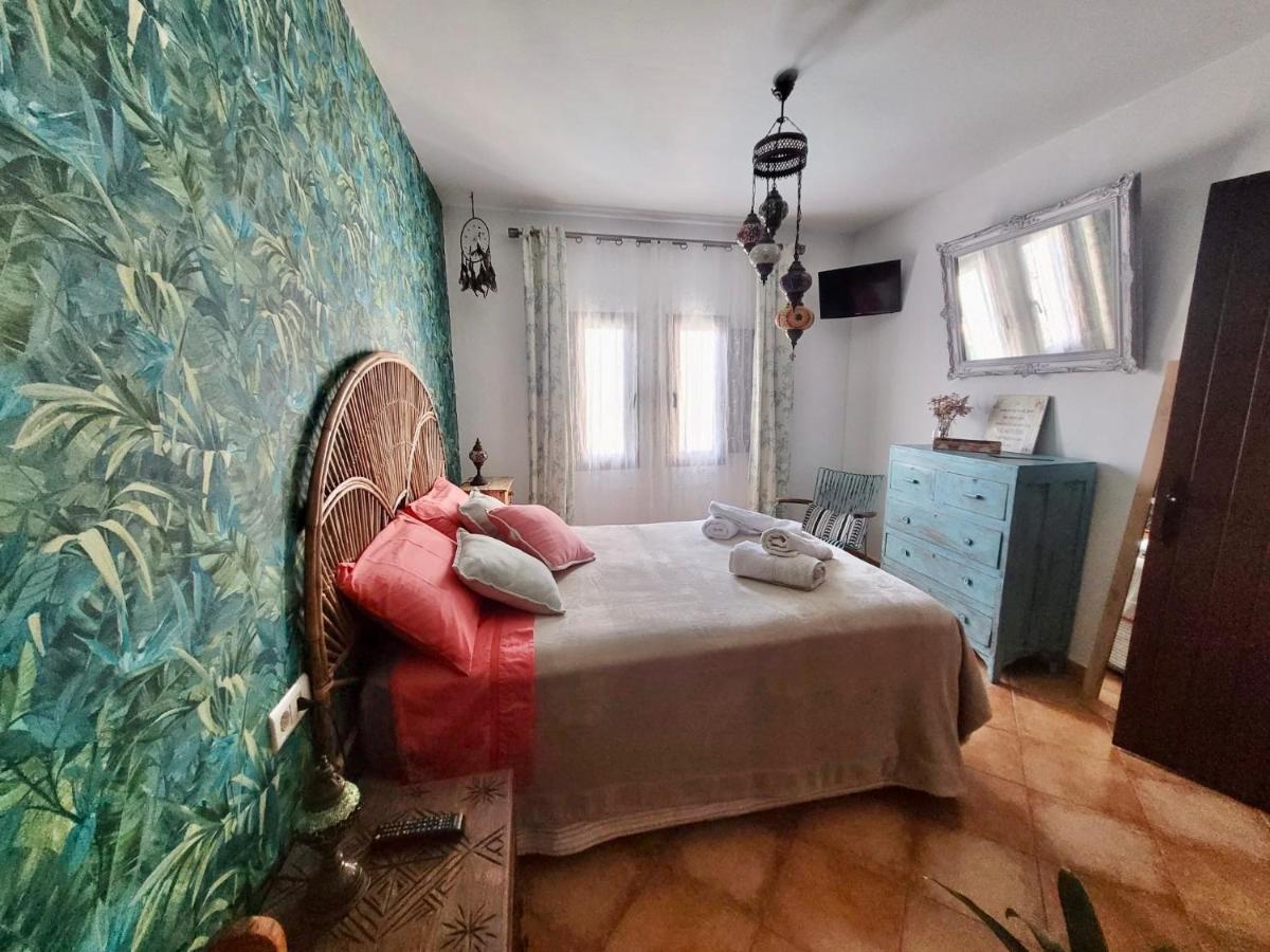 Gatu Premium Villa Lurberri Piscina Privada, 4 Dormitorios, 2 Banos, Parking , Jardines, " Preferente Mayores De 25 Anos Y Familias " In Y Barbacoa Chiclana de la Frontera Exterior photo